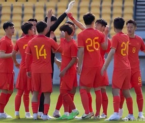 网上百家乐官方网站-黄政宇在国足踢主力后腰，代表鲁能出战热身赛，为何要却出任中卫|足协杯|中超|鲁能队|山东泰山|足协_新浪体育_新浪新闻